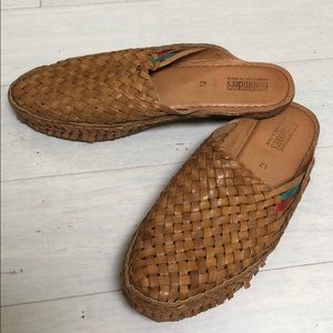 Mohinders Slides, like new